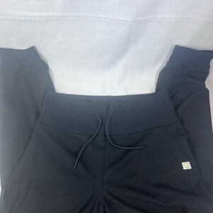Vuori Black Leggings